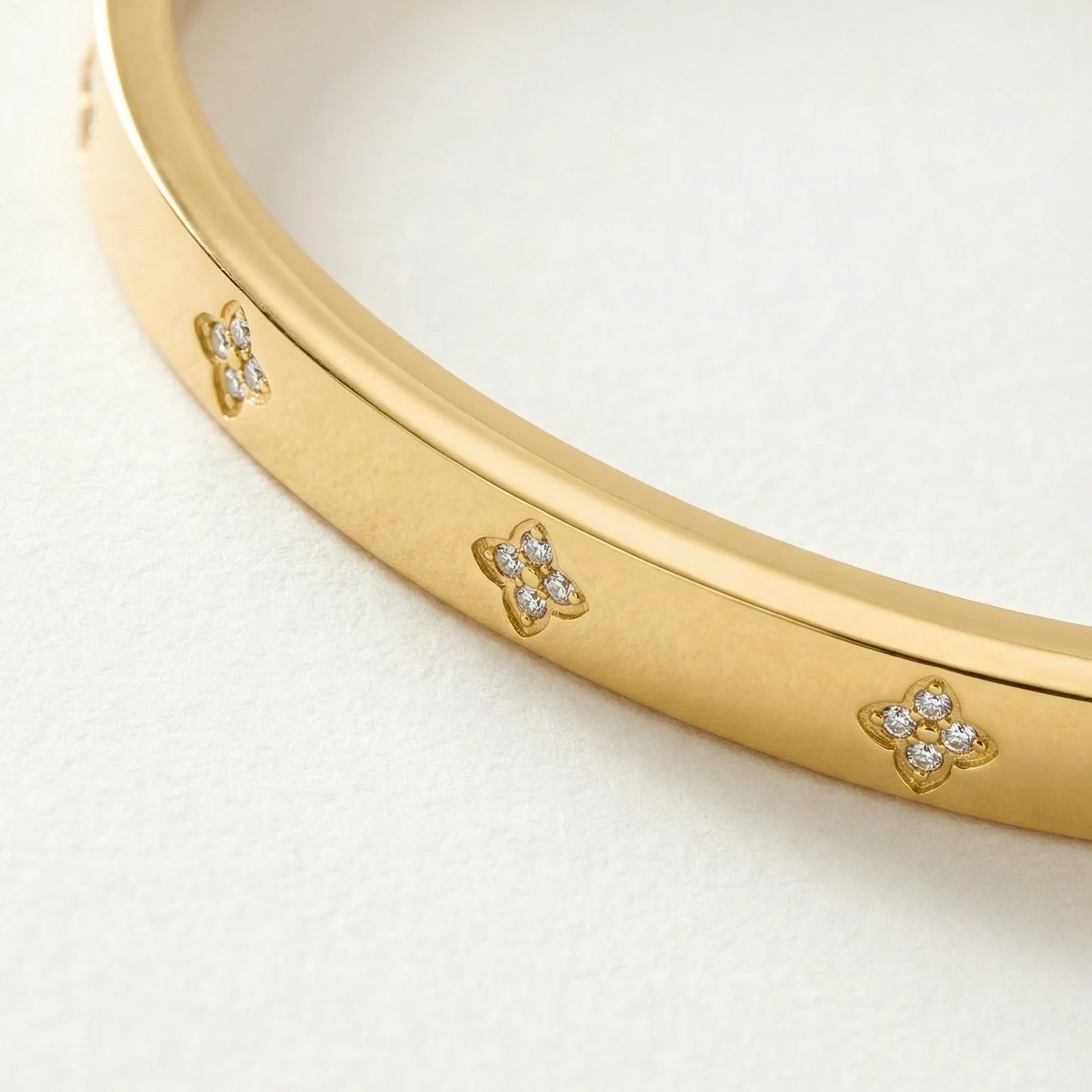 Clover Bangle